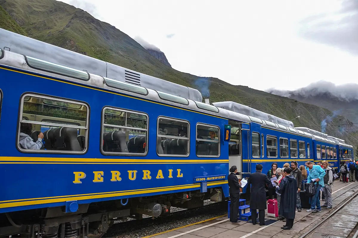 train to machu Picchu from Ollantaytambo